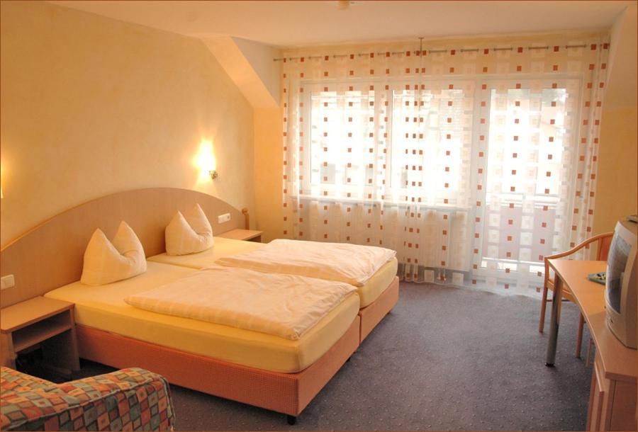Gasthaus Gruner Baum Hotel Werbach Værelse billede